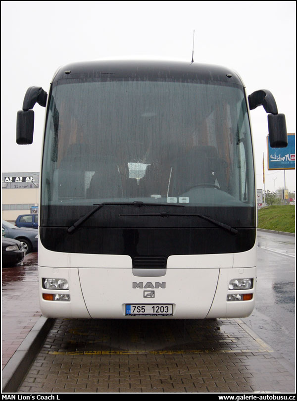 Autobus MAN Lion's Coach L