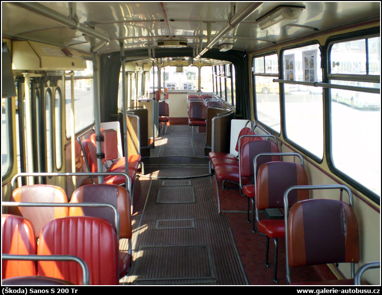 Autobus Sanos S 200 Tr
