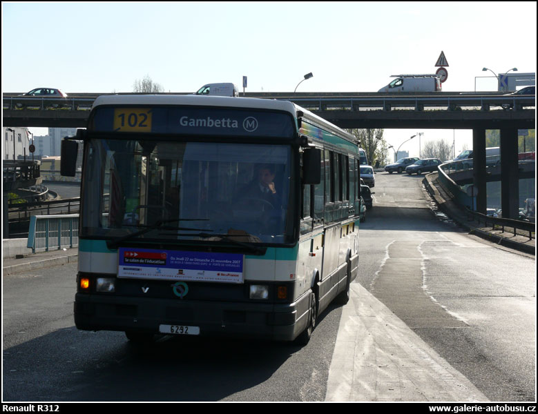 Autobus Renault R312