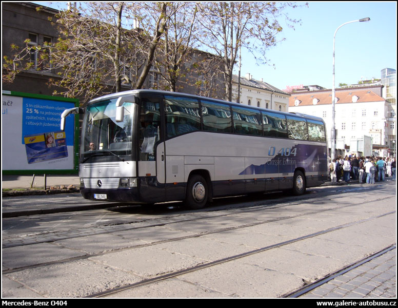 Autobus Mercedes-Benz O404
