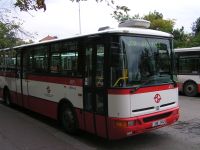 Velký snímek autobusu značky Karosa, typu B951E