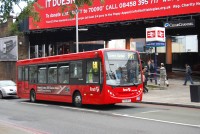 Velký snímek autobusu značky Alexander Dennis, typu Enviro 200