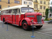 Velký snímek autobusu značky Praga, typu NDO