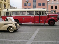 Velký snímek autobusu značky Praga, typu NDO
