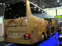 Velký snímek autobusu značky Van Hool, typu T916 Astronef