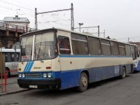 Velký snímek autobusu značky Ikarus, typu 250