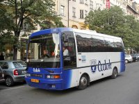 Velký snímek autobusu značky Ikarus, typu E13