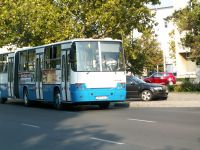 Velký snímek autobusu značky Ikarus, typu C80