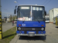 Velký snímek autobusu značky Ikarus, typu 280.03