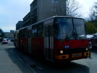 Velký snímek autobusu značky Ikarus, typu 280.26