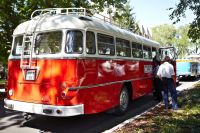 Velký snímek autobusu značky Ikarus, typu 311