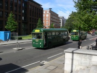 Velký snímek autobusu značky AEC, typu RF