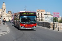 Velký snímek autobusu značky Scania, typu OmniCity