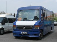 Velký snímek autobusu značky Mercedes-Benz, typu O815 Vario