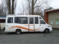 Velký snímek autobusu značky Indcar, typu Pivecar