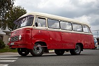 Velký snímek autobusu značky Robur, typu LO 2501