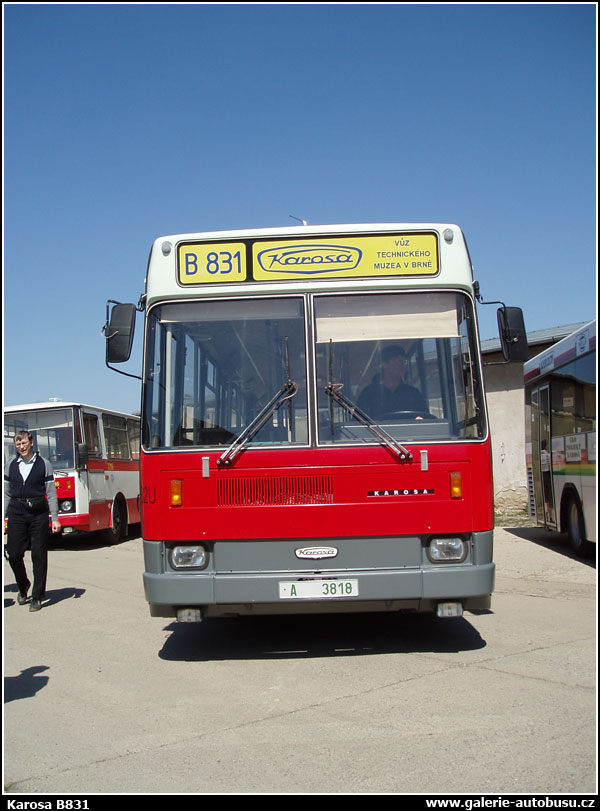 Autobus Karosa B831