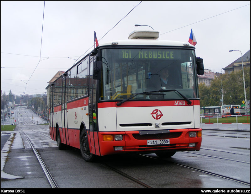 Autobus Karosa B951