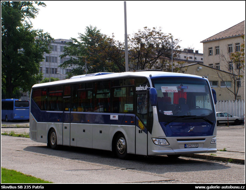 Autobus SlovBus SB 235 Patria