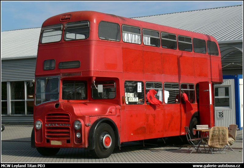 Autobus MCW Leyland Titan PD3