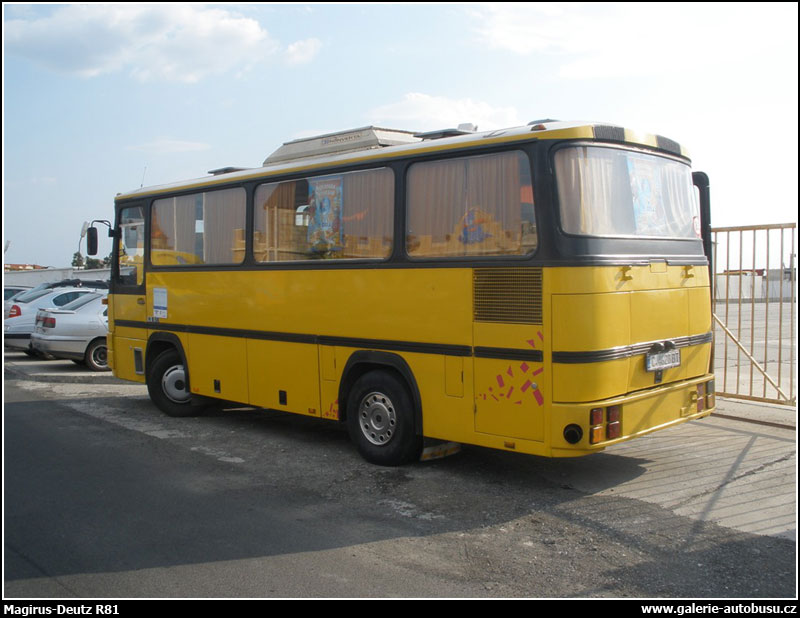 Autobus Magirus-Deutz R81