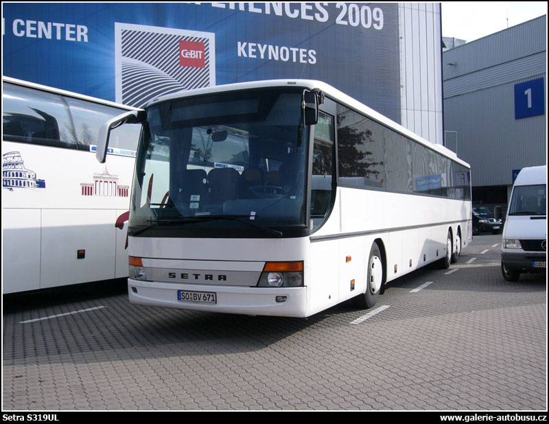 Autobus Setra S319UL