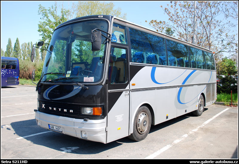 Autobus Setra S211HD
