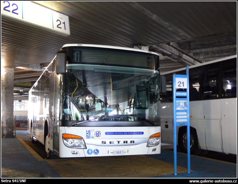 Autobus Setra S415NF