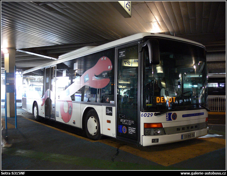 Autobus Setra S315NF