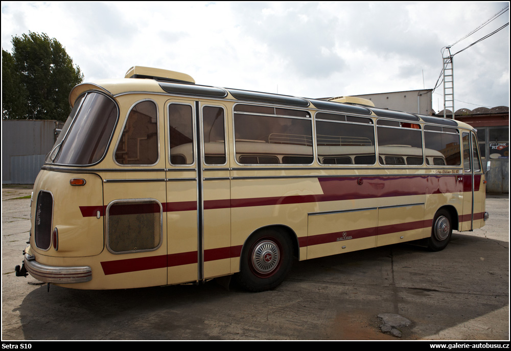 Autobus Setra S10