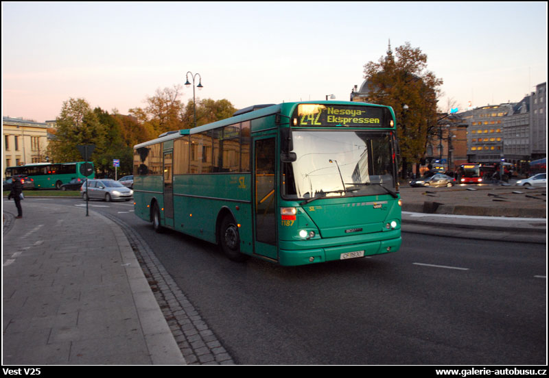 Autobus Vest V25