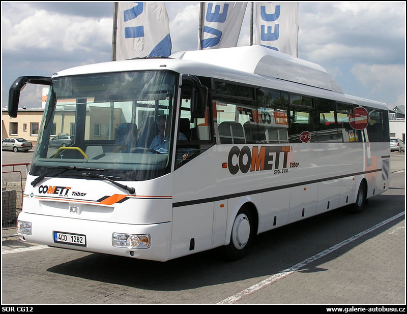 Autobus SOR CG12