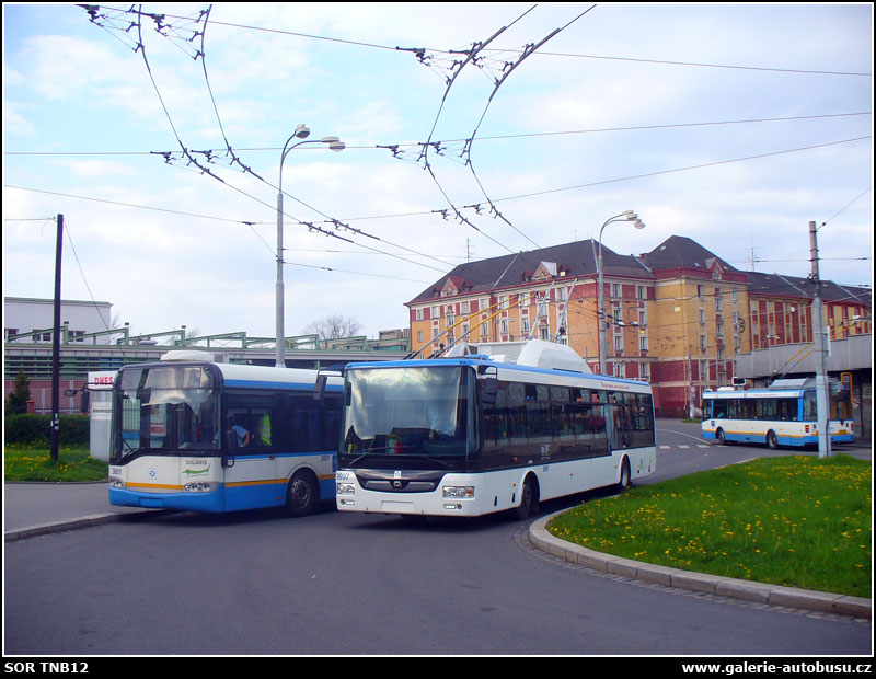 Autobus SOR TNB12