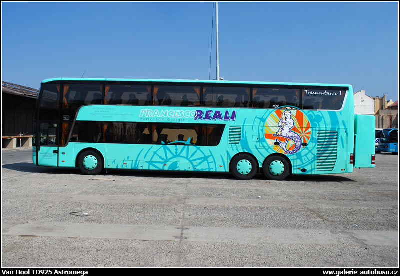 Autobus Van Hool TD925 Astromega