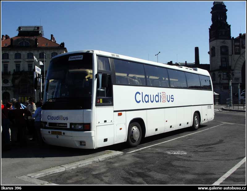 Autobus Ikarus 396