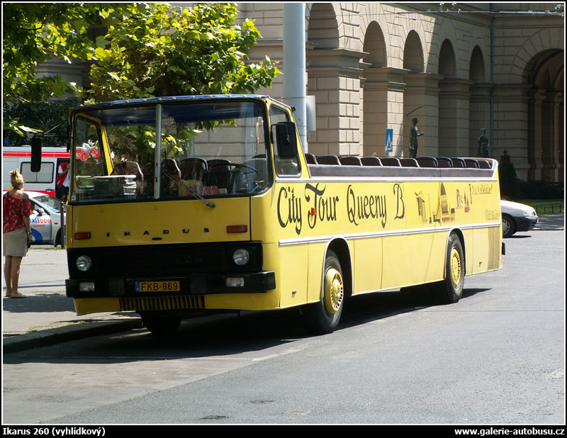 Autobus Ikarus 260 (vyhlidkovy)