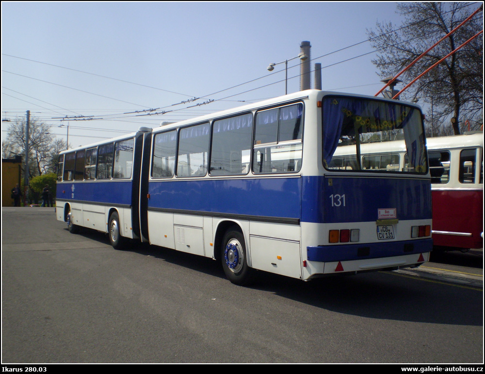 Autobus Ikarus 280.03