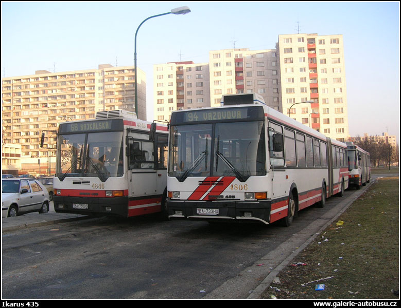 Autobus Ikarus 435