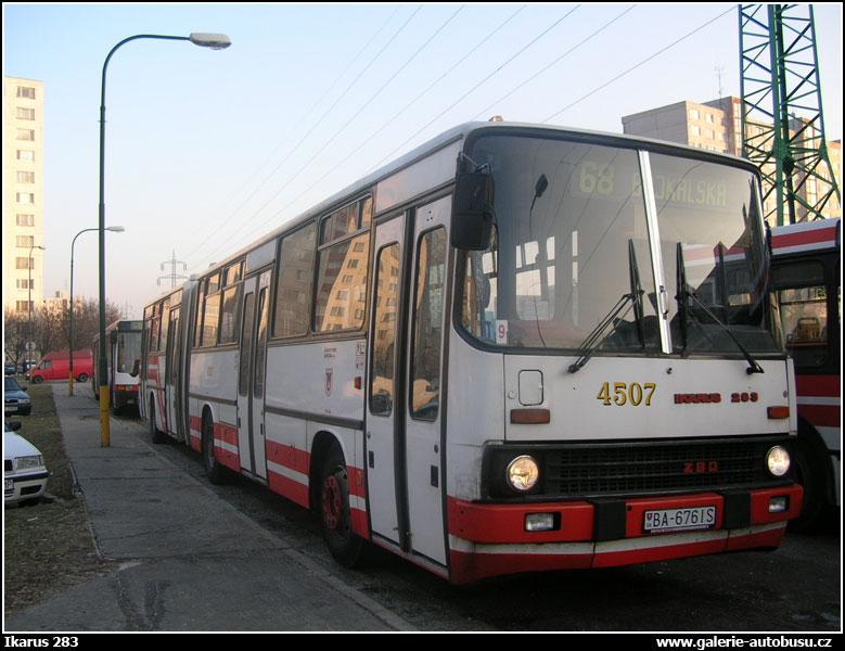 Autobus Ikarus 283
