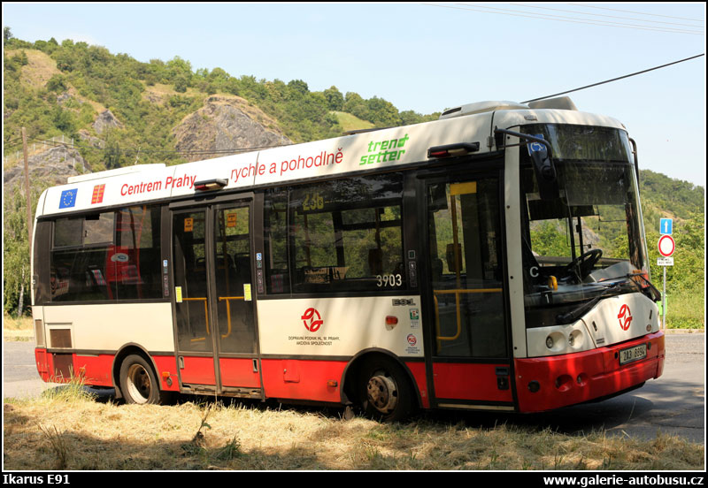 Autobus Ikarus E91