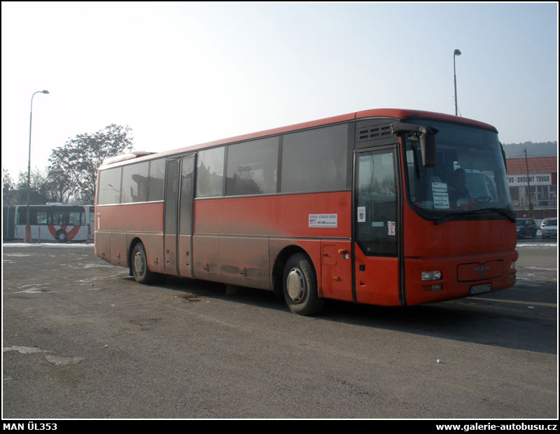 Autobus MAN ÜL353
