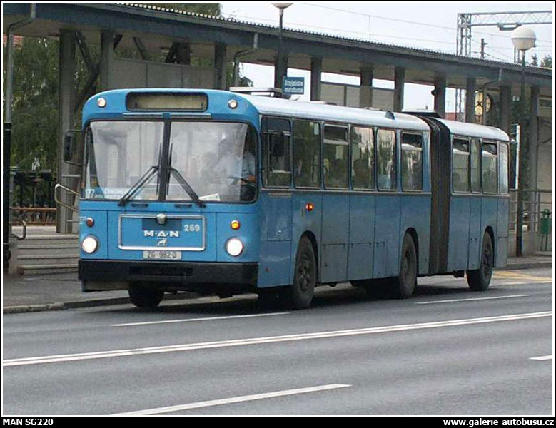 Autobus MAN SG220