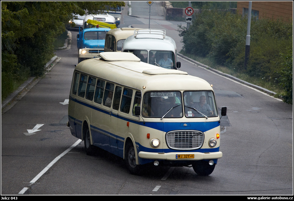 Autobus Jelcz 043