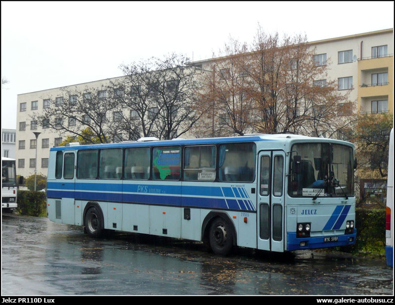 Autobus Jelcz PR110D Lux