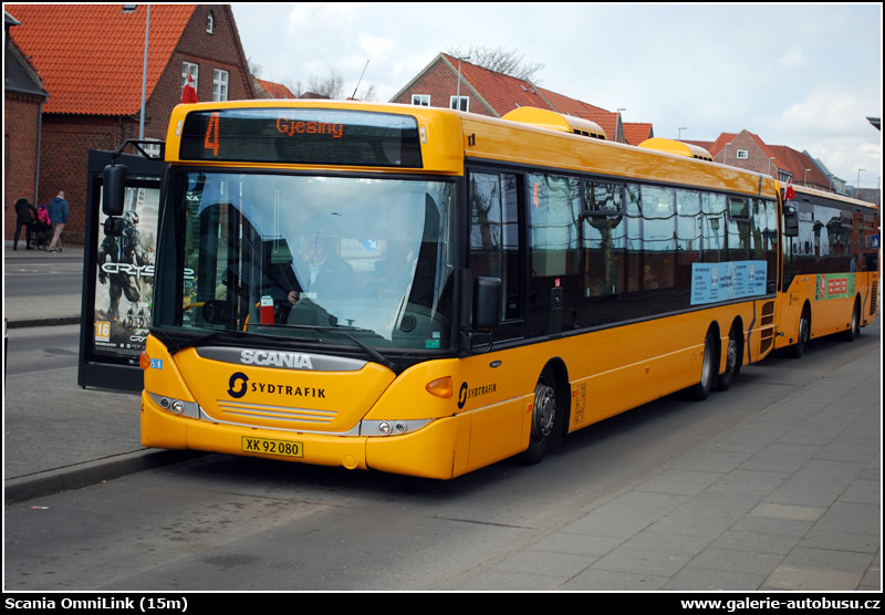 Autobus Scania OmniLink (15m)