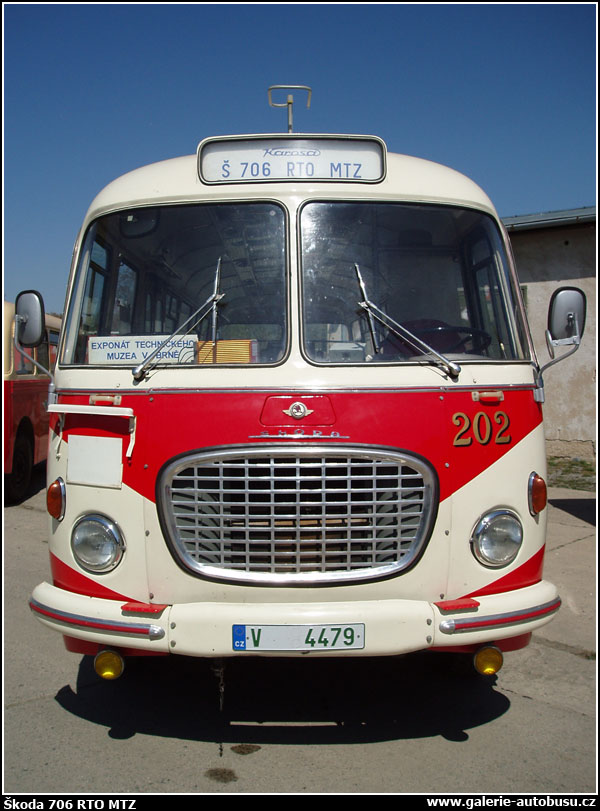 Autobus Škoda 706 RTO MTZ