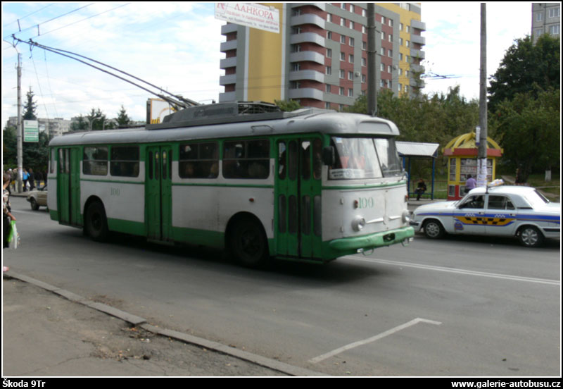 Autobus Škoda 9Tr