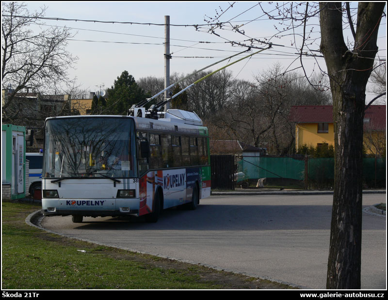 Autobus Škoda 21Tr