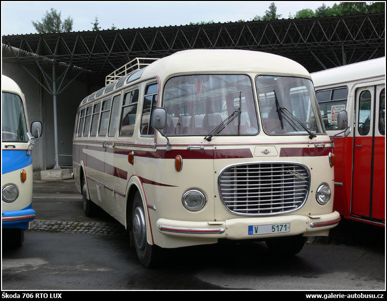 Autobus Škoda 706 RTO LUX