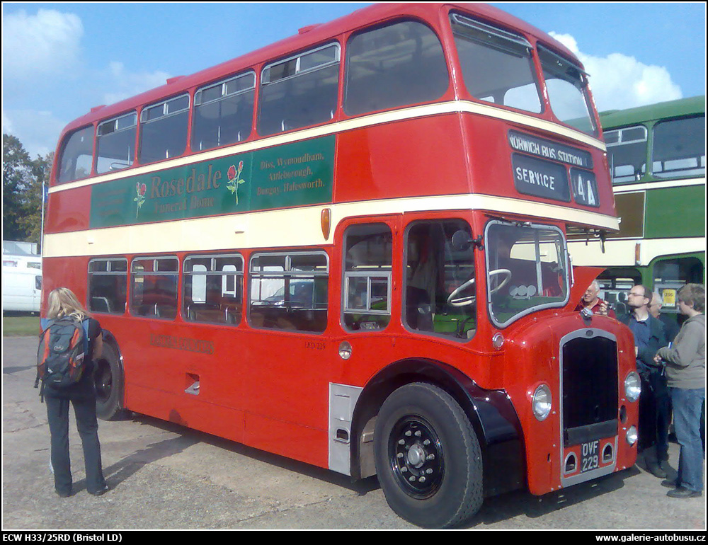 Autobus ECW H33-25RD